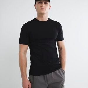 Black Muscle Fit Short Sleeve T-Shirt