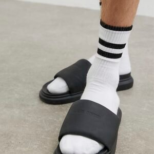 Black Padded Sliders